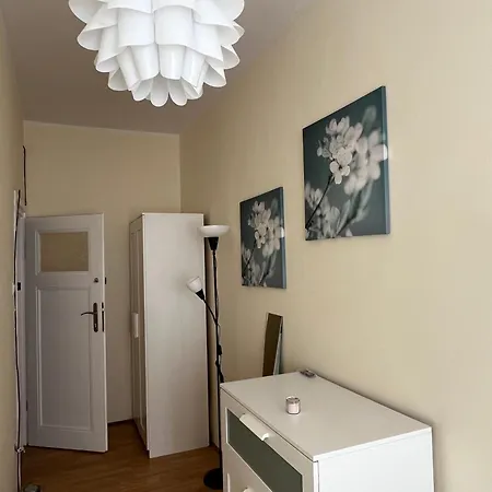 Przy Targach Poznanskich Nr 3, Lozko Dlugosc 190 Cm * Poznań