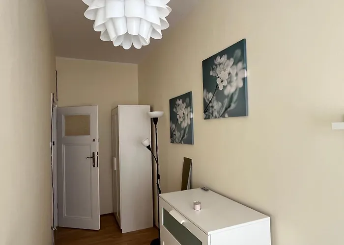 Przy Targach Poznanskich Nr 3, Lozko Dlugosc 190 Cm * Poznan